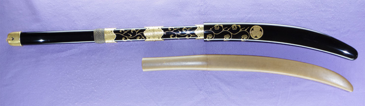 naginata [chikuzen_no_kuni fuku(Cut below)TENNA 4] (fukuoka_ju moritsugu) (mitsuba aoimon koshirae) Picture of SAYA