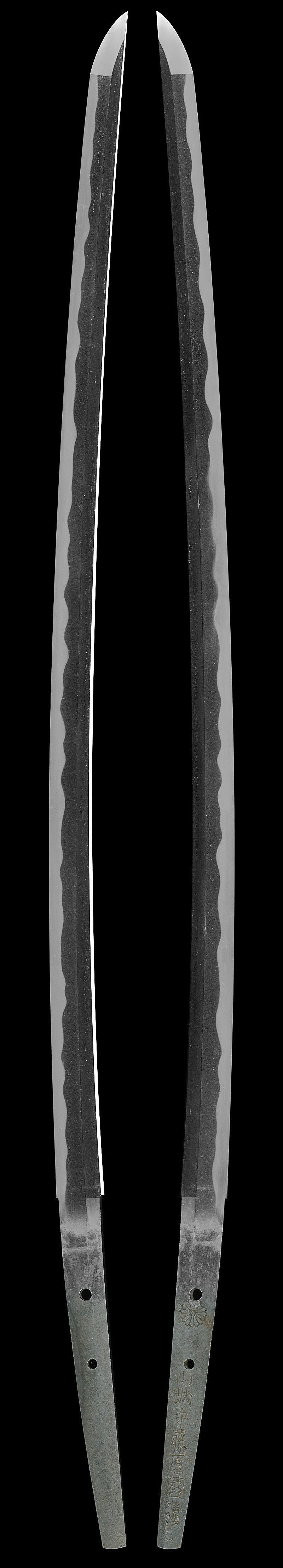 刀　(菊紋)山城守藤原国清 (新刀上々作) (業物) (堀川国広の門人)Picture of whole