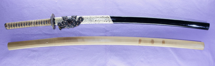 katana (kiku mon) [yamashiro_no_kami fujirawa kunikiyo] (sintou joujou-saku)     (wazamono) (Apprentice of Horikawa Kunihiro) Picture of SAYA