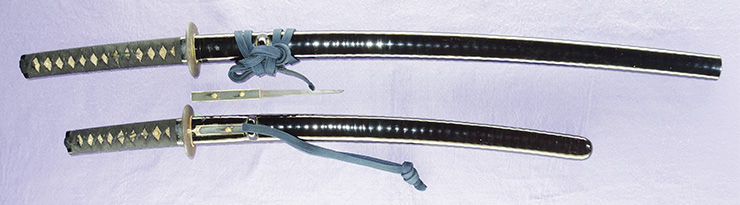 dai shou hitokoshi(long and short set)dai katana   (orikaeshi mei) [bizen-no-kuni] (sue bizen)shou wakizashi   [soshu-ju hiromasa BUNMEI 3] (4 generation) Picture of SAYA