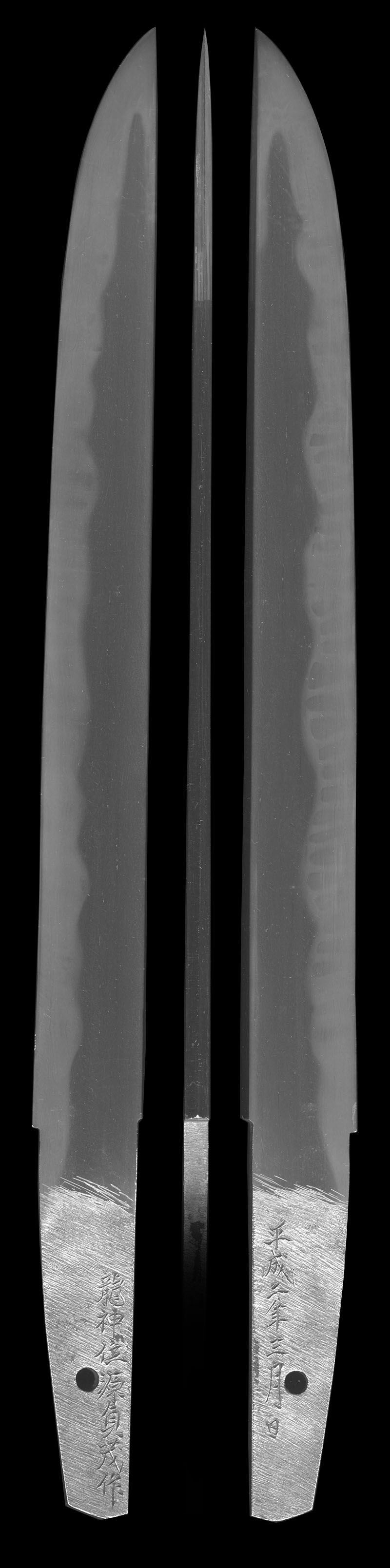 短刀　龍神住源貞茂作 (龍神太郎源貞茂)　　　平成二年三月日Picture of whole