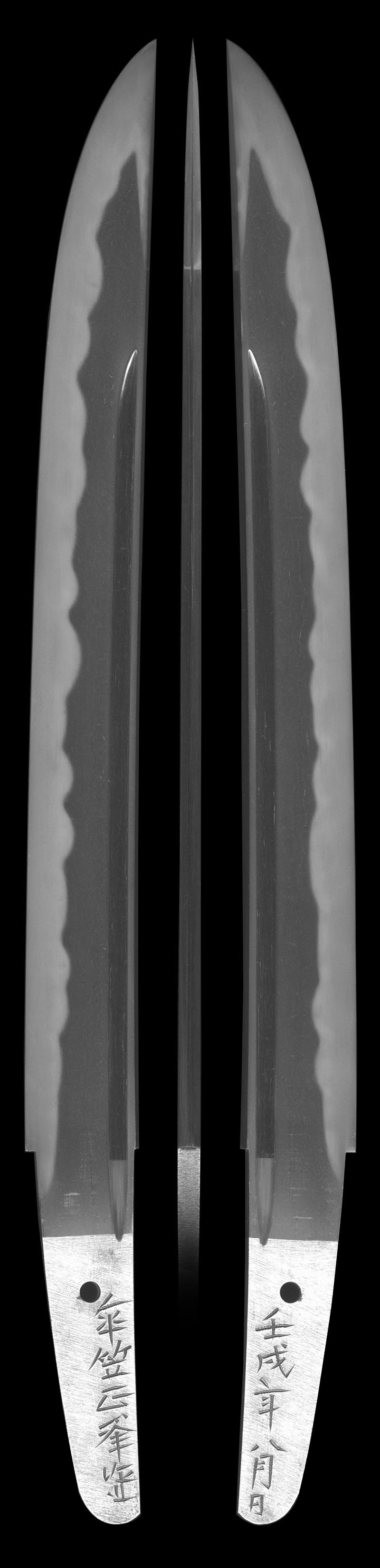 短刀　傘笠正峯作之 (隅谷 正峯) (人間国宝)　　　壬戌年八月日Picture of whole