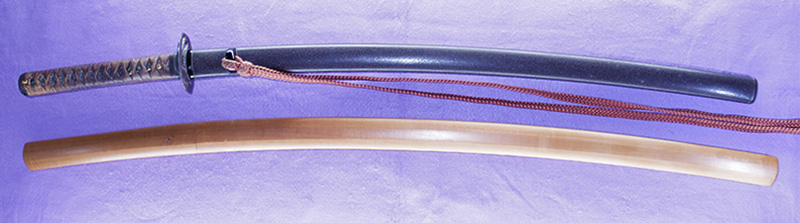 katana [higo-no-kami kanetsugu SHOWA 57] (akamatsu tarou kanetsugu) (kimura kanesada) (Lightweight Iaido sword) Picture of SAYA